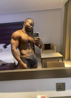Soft 9 - Male escort in Doha Photo 1 of 8