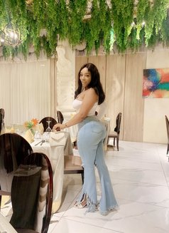 Soft_ass bb - masseuse in Lagos, Nigeria Photo 7 of 8