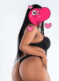 Shof jojo - escort in Cairo Photo 3 of 4