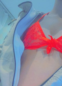Soft Bottom - Male escort in Dubai Photo 9 of 12
