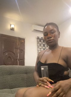 Soft - escort in Lagos, Nigeria Photo 6 of 7