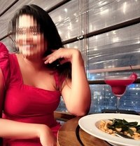 Soft White Skin Cutest but Juicy Milf - puta in Colombo