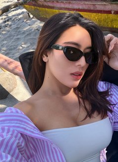 Softluxedoll - escort in Manila Photo 2 of 8