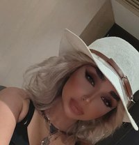 Sofy for the first time in muscat - escort in Muscat Photo 12 of 13
