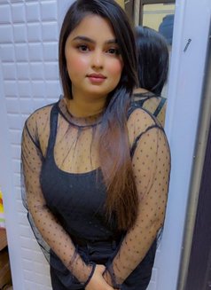 Soha Beauty Queen - puta in Dubai Photo 8 of 8