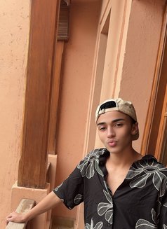 Sohaib - Male escort in Riyadh Photo 1 of 5