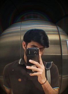 Sohamdxb - Male escort in Noida Photo 1 of 1