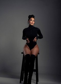 Saho - escort in Beirut Photo 5 of 10