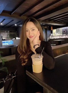 Sohyun - masseuse in Bangkok Photo 1 of 6