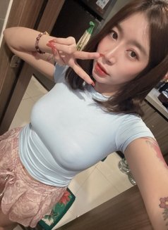 Sol - escort in Manila Photo 17 of 20