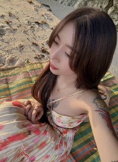 Sol - escort in Manila Photo 5 of 8