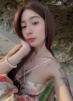 Sol - escort in Manila Photo 7 of 8