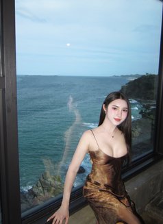 Solar Elle - Transsexual escort in Tokyo Photo 26 of 30