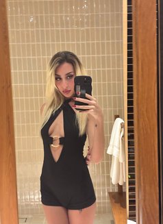 Sole - escort in Bangkok Photo 8 of 10