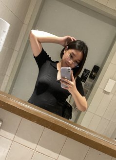 Solen - Transsexual escort in Manila Photo 7 of 10