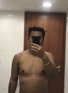 Solotraveler - Male escort in Navi Mumbai Photo 1 of 2