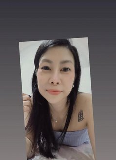 Soluck - Masajista in Gurgaon Photo 2 of 14