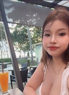 Som Patong Prostitution - masseuse in Dubai Photo 8 of 11