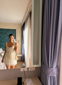 Som Patong Prostitution - masseuse in Phuket Photo 9 of 9