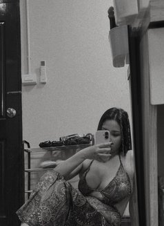 Zoe Patong - masseuse in Phuket Photo 4 of 7