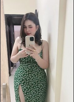 Som Salalah - escort in Şalālah Photo 4 of 6