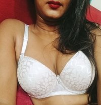 Soma Sexy Bhabi - adult performer in Lucknow