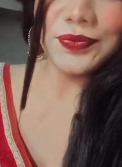 Somi - Transsexual escort in New Delhi Photo 3 of 3