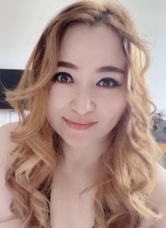 Somi - escort in Gurgaon Photo 2 of 2