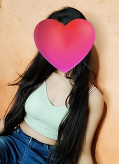 Somika (Cam Session Available Only) - puta in New Delhi Photo 8 of 8