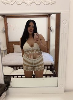 Sommy Al Mabilah - escort in Muscat Photo 4 of 6
