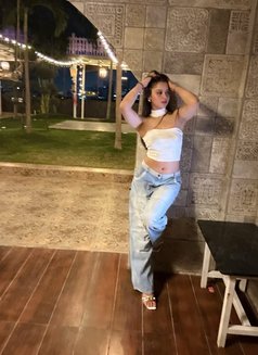 Somya College Student - puta in Dubai Photo 2 of 4