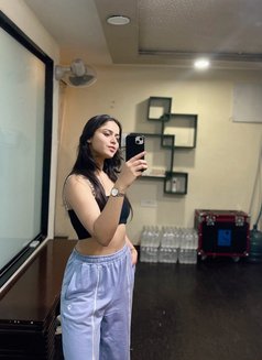 Somya College Student - puta in Dubai Photo 4 of 4