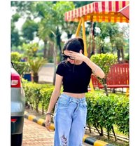 Somya - Acompañante in Chandigarh