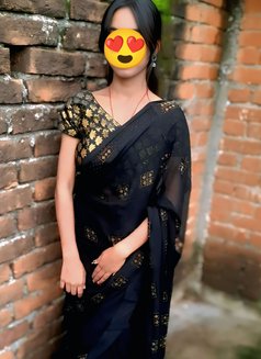 Riya Mehra - puta in Hyderabad Photo 2 of 4