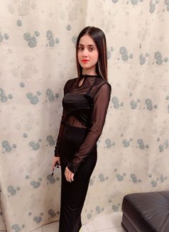 Somya - escort in Dubai Photo 2 of 5