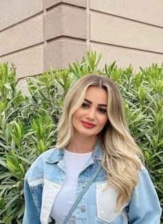 Bennu - escort in Gurgaon Photo 4 of 10