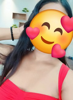 Somya - adult performer in Noida Photo 4 of 4