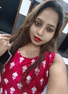 Somya - escort in Noida Photo 6 of 8