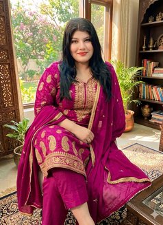 Somya Indian Housewife - escort in Dubai Photo 2 of 5