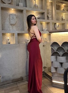 Somya Indian Model - escort in Abu Dhabi Photo 2 of 3