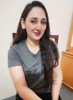 Somya Indian Model - puta in Al Manama Photo 1 of 5