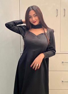 Somya Indian Model - puta in Al Manama Photo 2 of 5