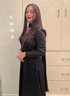 Somya Indian Model - puta in Al Manama Photo 3 of 5