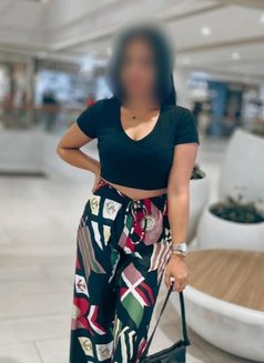 Somya Indipendent cam show & real meet - puta in Hyderabad Photo 3 of 4