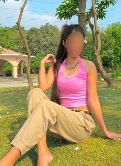 Somya Real Meet £ Cam Session - escort in Hyderabad Photo 4 of 5