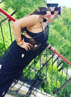 Soumya for meeting, Cam and chat - escort in Bangalore Photo 3 of 5