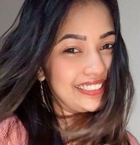 Somya Indipendent cam show & real meet - puta in Hyderabad