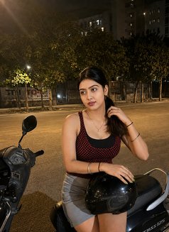 Somya the Smiling Girl Independent - escort in Gurgaon Photo 3 of 5