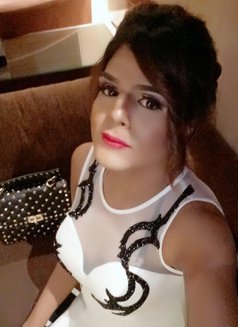 SONA ACTIVEBIGCOCK - Transsexual escort in New Delhi Photo 18 of 20