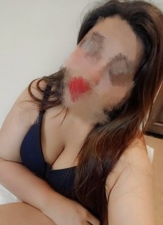 Sona Blowjob expert 25yrs Independent - puta in Mumbai Photo 7 of 8